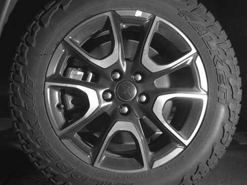 Used 2025 Jeep Compass Trailhawk AWD/4WD image 12