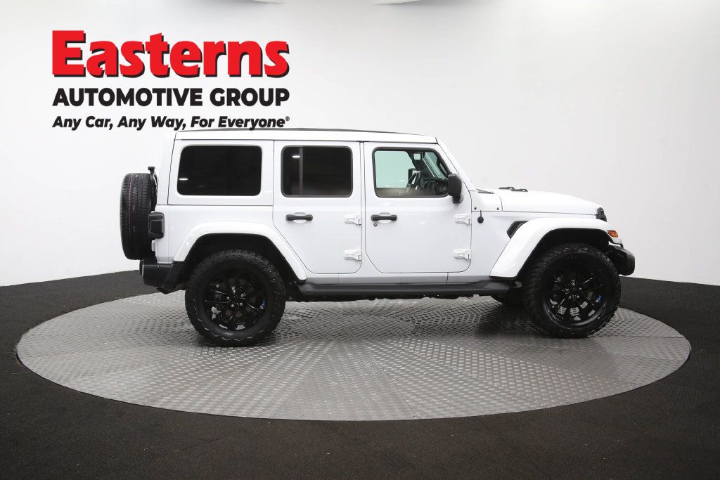 Used 2022 Jeep Wrangler Unlimited Sahara w/ Cold Weather Group AWD/4WD image 47