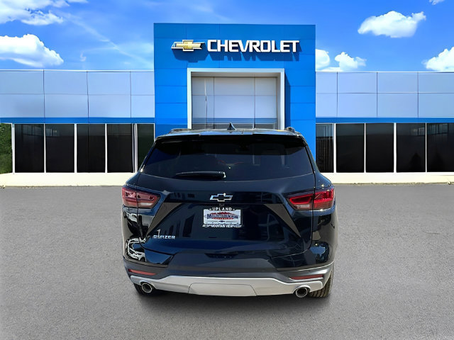 New 2026 Chevrolet Blazer LT w/ Convenience Package FWD image 5