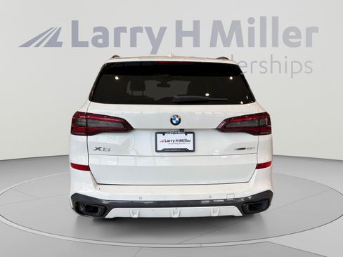 Used 2021 BMW X5 xDrive40i w/ M Sport Package AWD/4WD image 4
