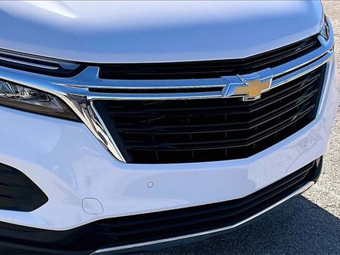 Used 2024 Chevrolet Equinox LT w/ LPO, Floor Liner Package image 33