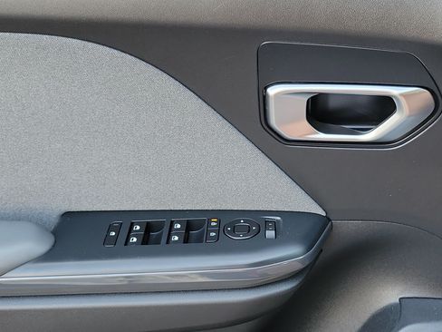 Used 2025 Kia K4 EX FWD image 13
