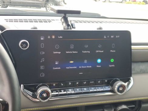 Used 2024 Chevrolet Colorado ZR2 w/ ZR2 Convenience Package III image 24