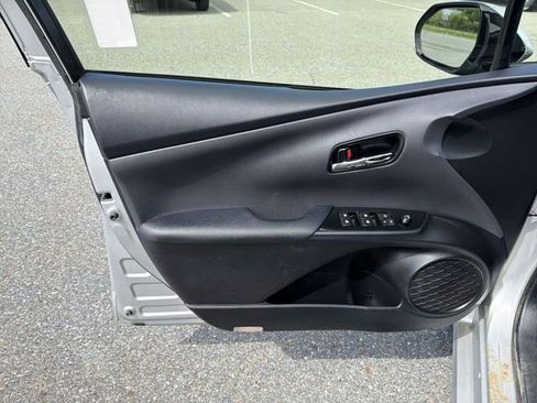 Used 2017 Toyota Prius Three Touring FWD image 23