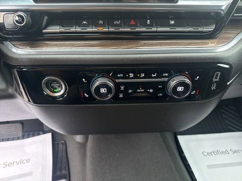 Used 2024 Chevrolet Silverado 1500 LT image 16