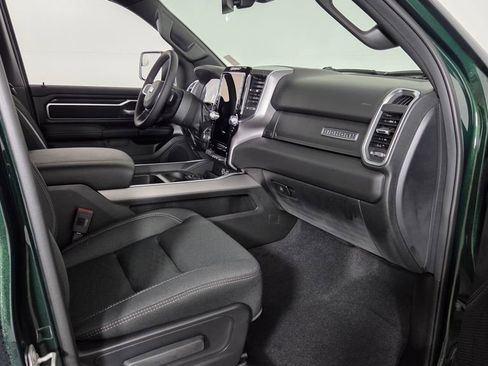 New 2026 RAM 1500 4x4 Crew Cab image 29