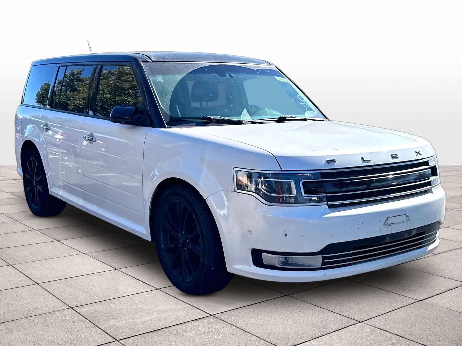 Used 2018 Ford Flex Limited w/ Equipment Group 303A AWD/4WD image 3