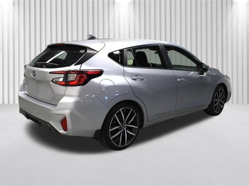 Used 2024 Subaru Impreza 2.0i Sport AWD/4WD image 3