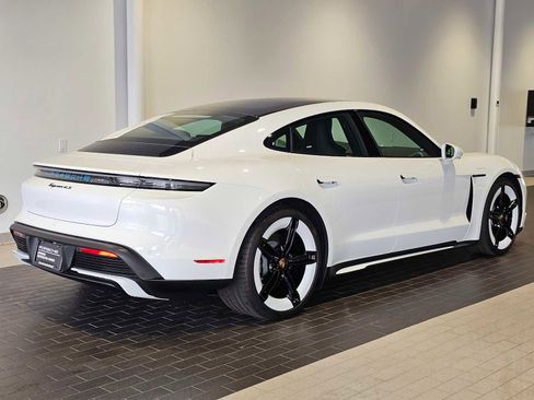 New 2025 Porsche Taycan 4S image 7