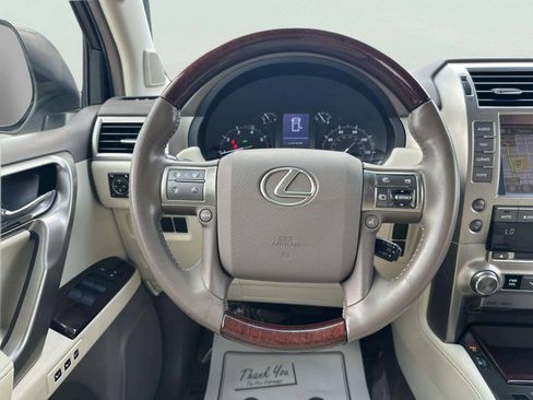 Used 2014 Lexus GX 460 w/ Premium Package AWD/4WD image 22