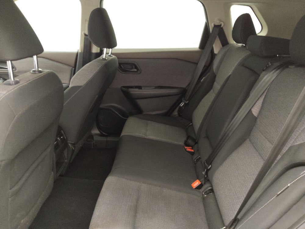 Used 2021 Nissan Rogue S AWD/4WD image 18