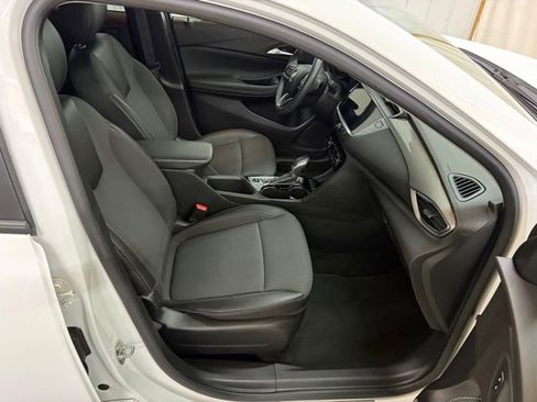 Used 2023 Buick Encore GX Select AWD/4WD image 22
