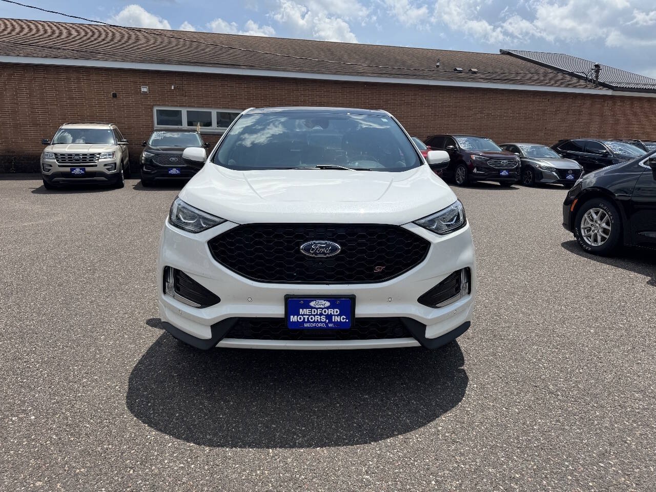 Used 2022 Ford Edge ST w/ Equipment Group 401A AWD/4WD image 3