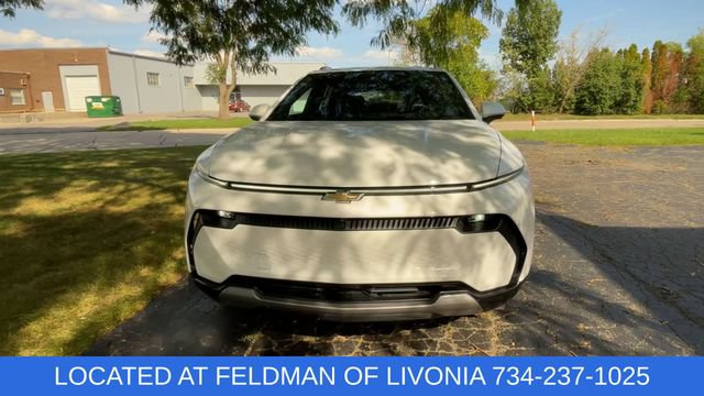 Certified 2024 Chevrolet Equinox EV LT FWD image 3