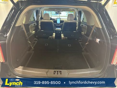 Used 2020 Ford Explorer Platinum w/ Premium Technology Package AWD/4WD image 27