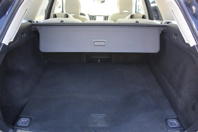 Certified 2024 Volvo XC60 B5 Plus w/ Climate Package AWD/4WD image 5