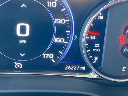 Used 2023 GMC Acadia AT4 w/ Technology Package image 21