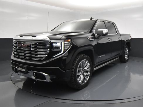 Used 2024 GMC Sierra 1500 Denali w/ Denali Reserve Package image 2