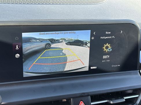 Certified 2024 Kia Seltos S FWD image 21