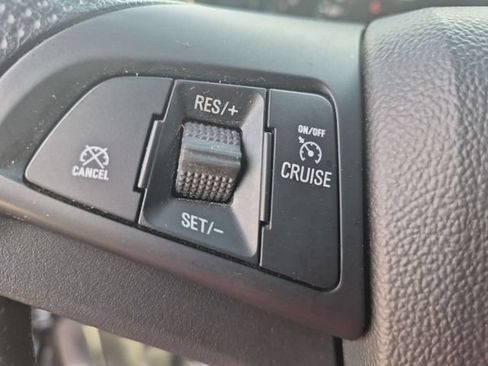 Used 2018 Chevrolet Trax LT FWD image 15