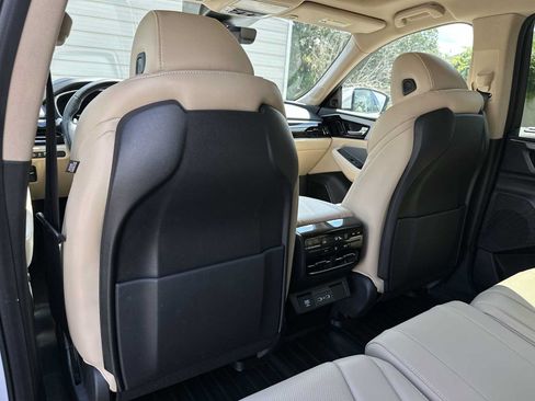 Used 2023 Acura MDX FWD w/ Technology Package image 16