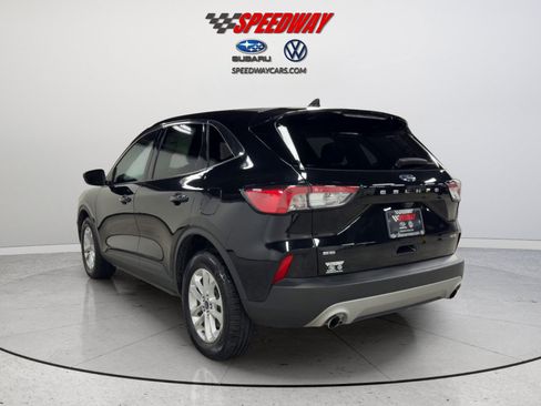 Used 2021 Ford Escape SE w/ Convenience Package AWD/4WD image 8
