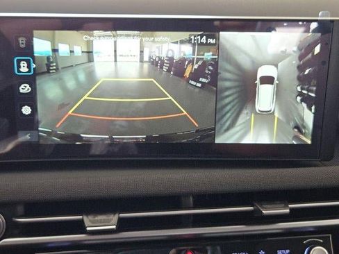 New 2025 Hyundai Tucson Limited image 13