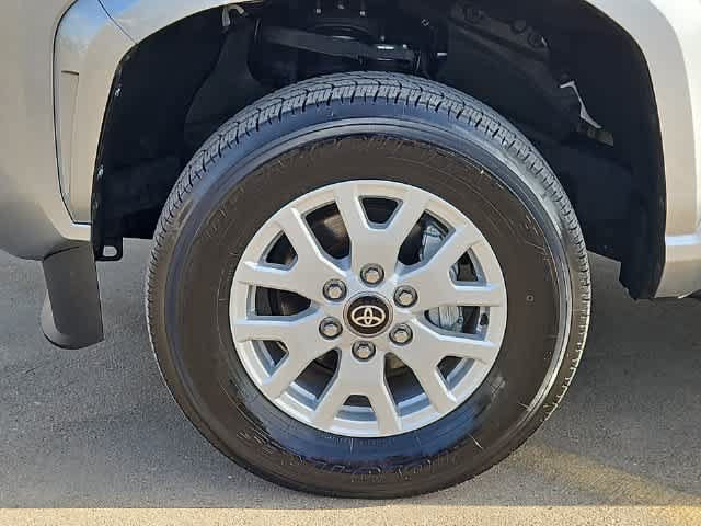 Used 2024 Toyota Tacoma SR5 RWD image 13