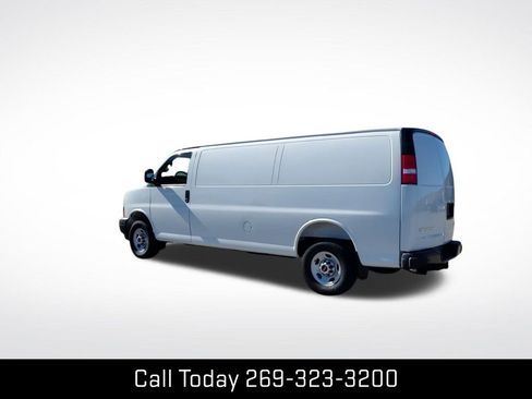 New 2025 GMC Savana 3500 Extended w/ Driver Convenience Package image 7