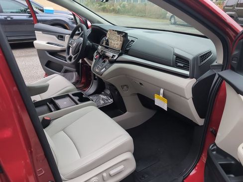 New 2026 Honda Odyssey EX-L image 17