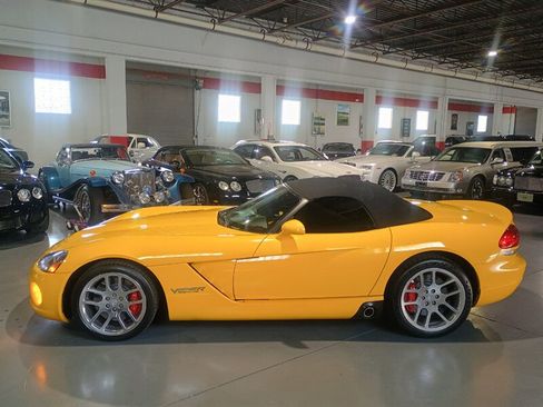 Used 2005 Dodge Viper SRT-10 image 57