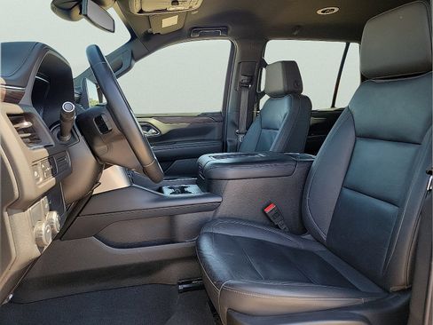Used 2024 Chevrolet Tahoe LT RWD image 12