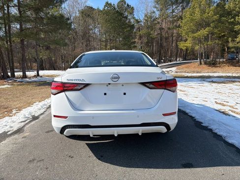 Used 2024 Nissan Sentra SV image 6