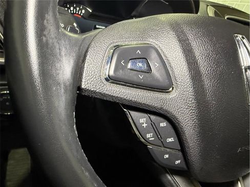 Used 2017 Lincoln MKX Reserve image 31