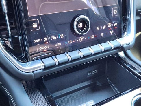 New 2026 GMC Yukon XL Elevation w/ Elevation Premium Package image 21