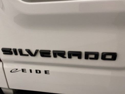 Used 2021 Chevrolet Silverado 1500 LTZ w/ Z71 Off-Road Package image 30