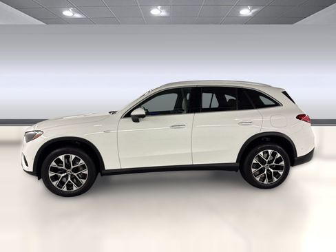 Certified 2025 Mercedes-Benz GLC 350e 4MATIC image 2