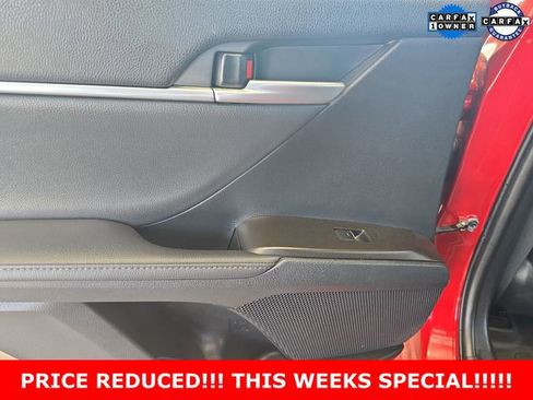 Used 2024 Toyota Camry XLE FWD image 38