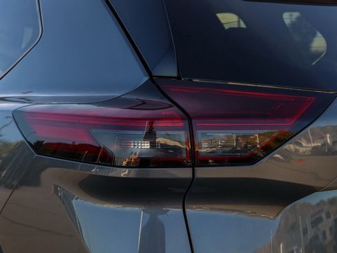 New 2026 Nissan Rogue SV image 7