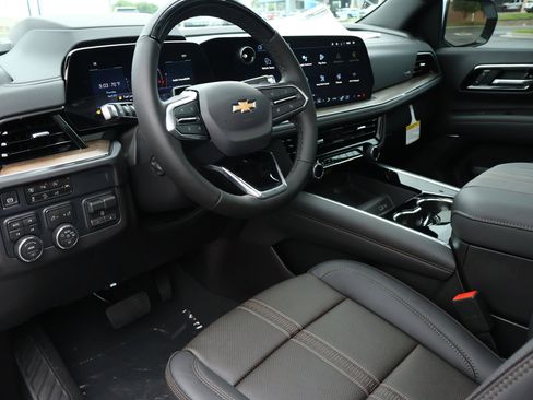 New 2026 Chevrolet Tahoe High Country AWD/4WD image 3