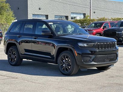 New 2025 Jeep Grand Cherokee Laredo