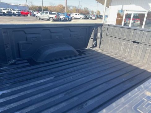 Used 2024 GMC Sierra 2500 AT4 w/ AT4 Preferred Package image 12