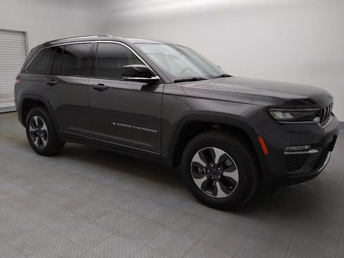 Used 2022 Jeep Grand Cherokee Limited 4xe image 11