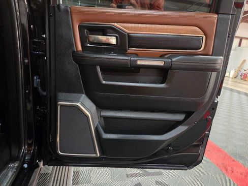 Used 2019 RAM 3500 Limited image 41