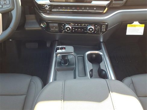 New 2026 GMC Sierra 1500 SLT w/ SLT Premium Plus Package image 17