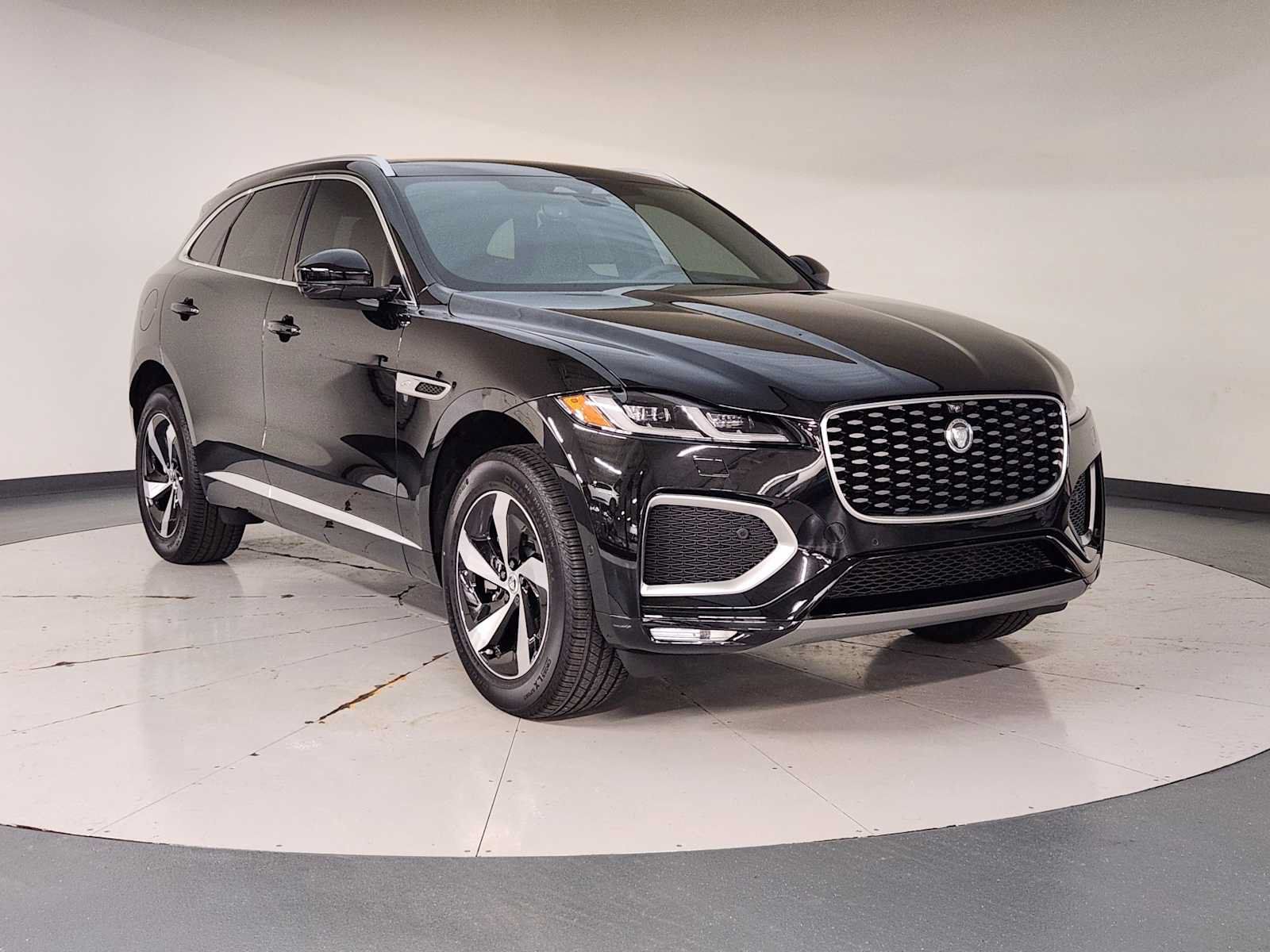New 2026 Jaguar F-PACE R-Dynamic S AWD/4WD image 7