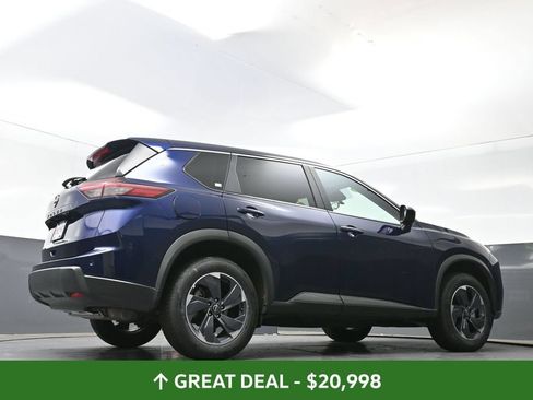Used 2025 Nissan Rogue SV FWD image 50