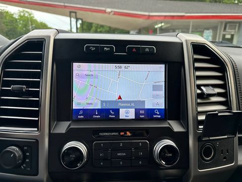 Used 2019 Ford F150 Platinum w/ Trailer Tow Package AWD/4WD image 29