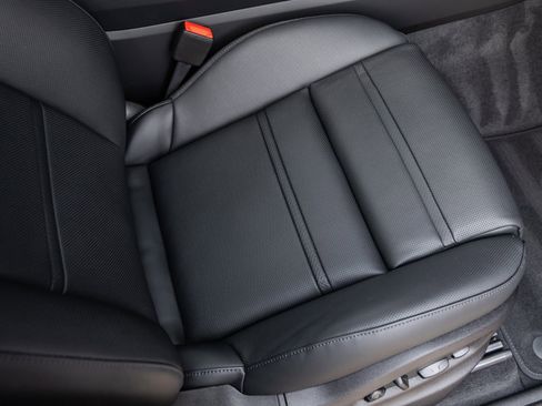 New 2026 Porsche Cayenne Turbo image 49