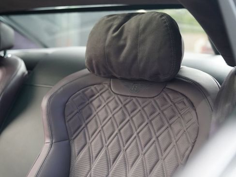 Used 2023 Bentley Flying Spur S V8 AWD/4WD image 16